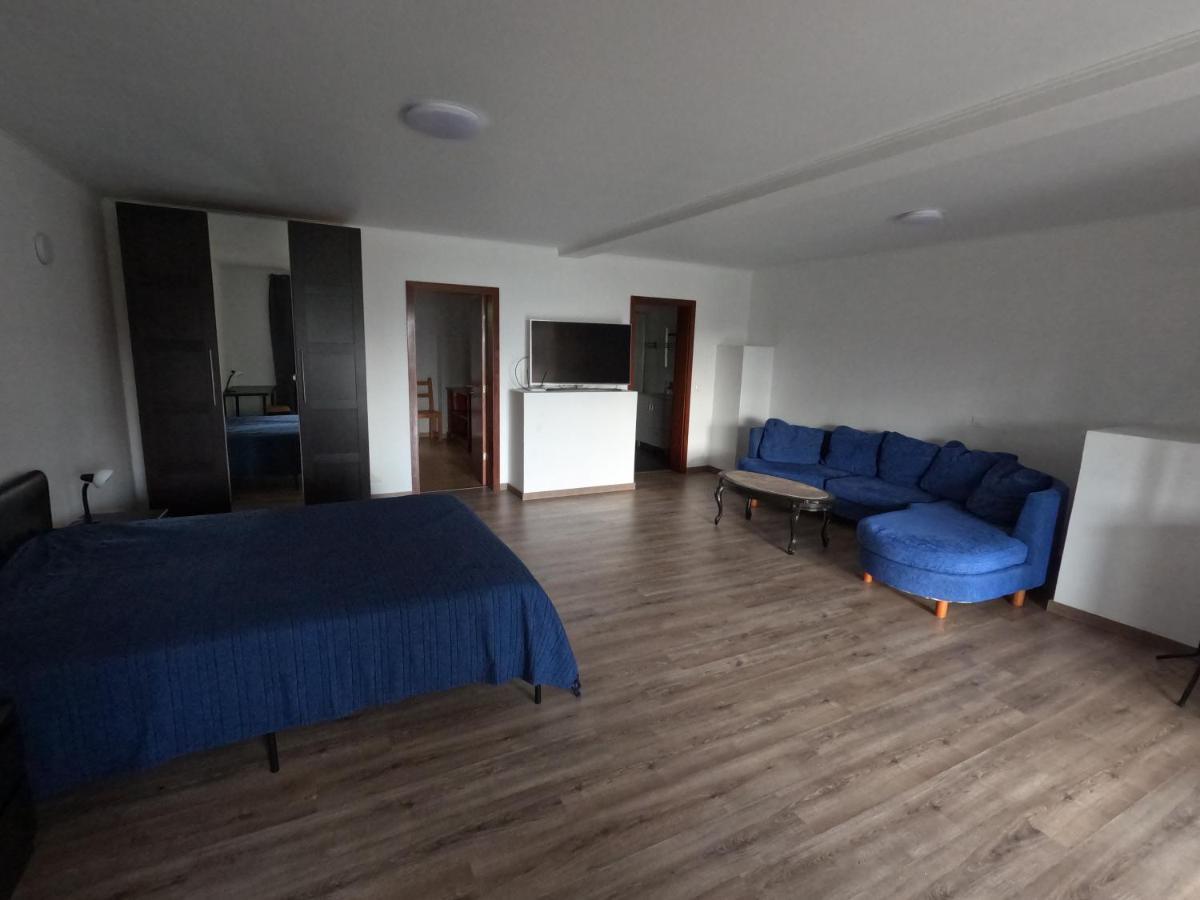 Apartamentos Praia Do Almoxarife Horta  Eksteriør bilde