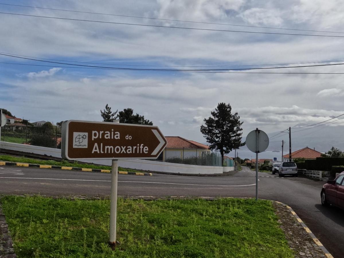 Apartamentos Praia Do Almoxarife Horta  Eksteriør bilde